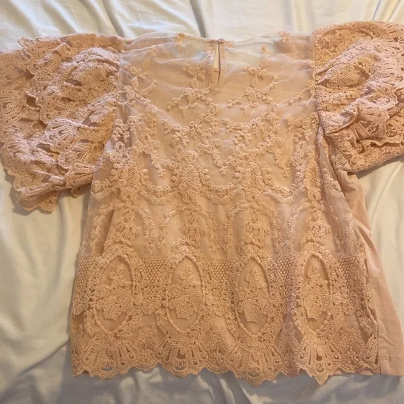 Pink blouse - Picture 2 of 3